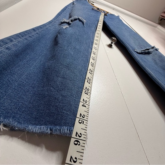 Mother Tripper Ankle Fray Distressed blue Jeans size 26 - Picture 7 of 13